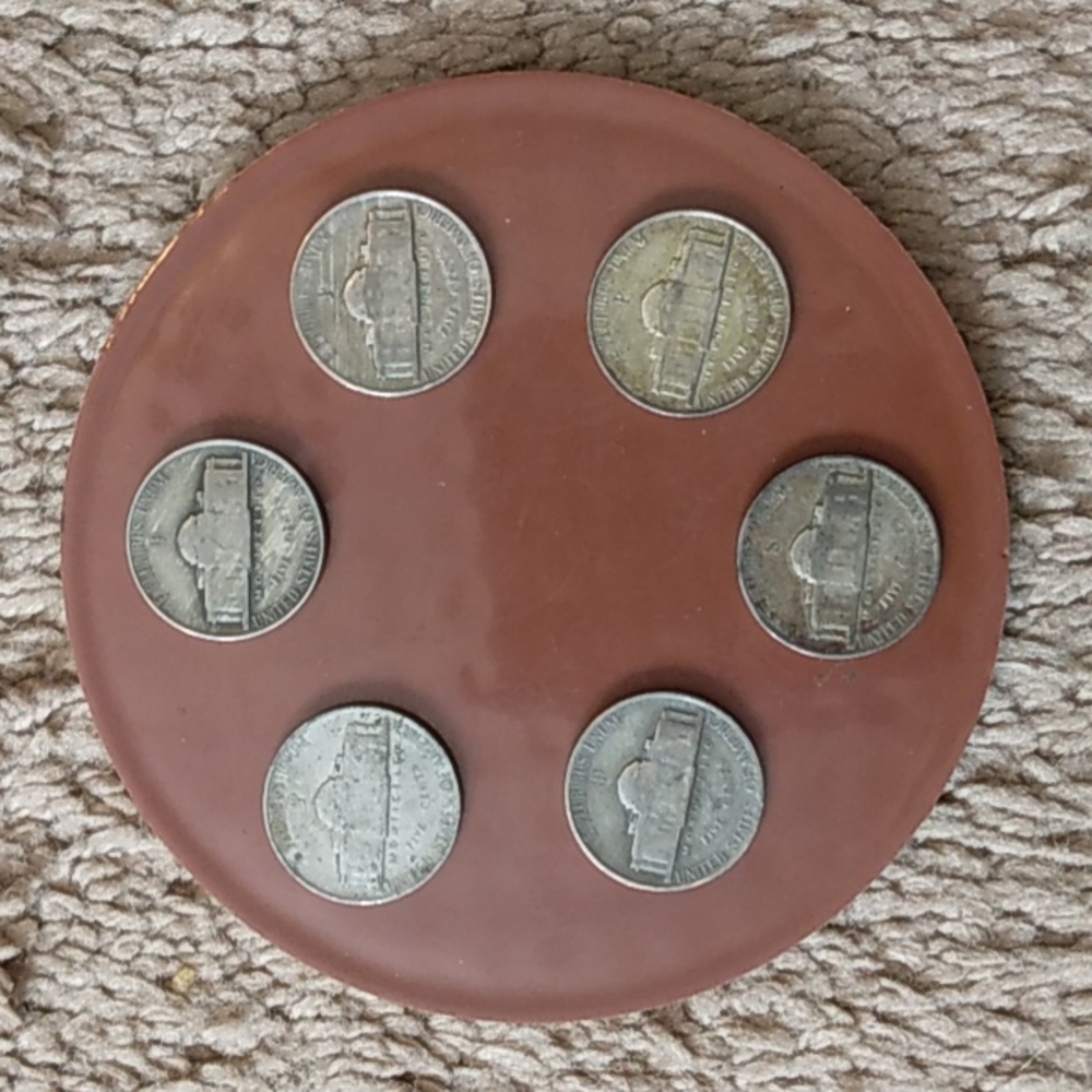 One Set Of Six (6) 1945 Liberty Nickels - Picture 4 of 6